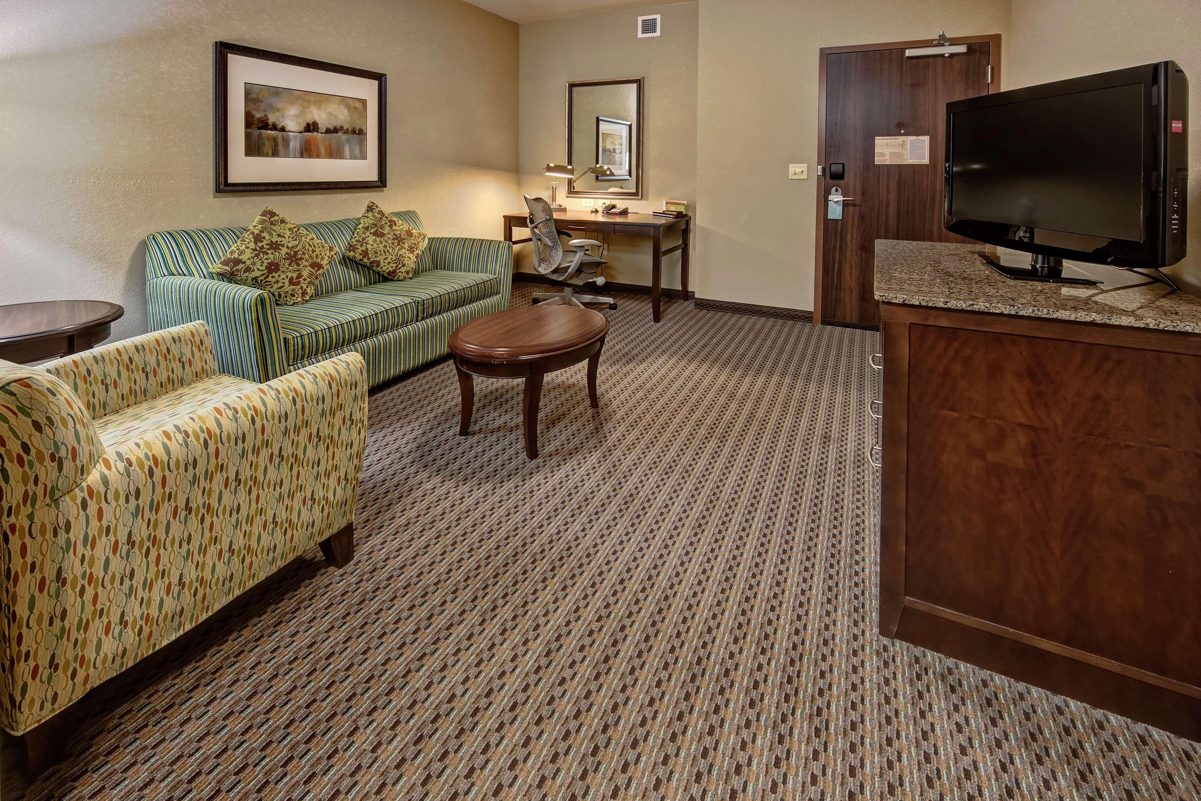 Hilton Garden Inn Midtown Tulsa Zewnętrze zdjęcie