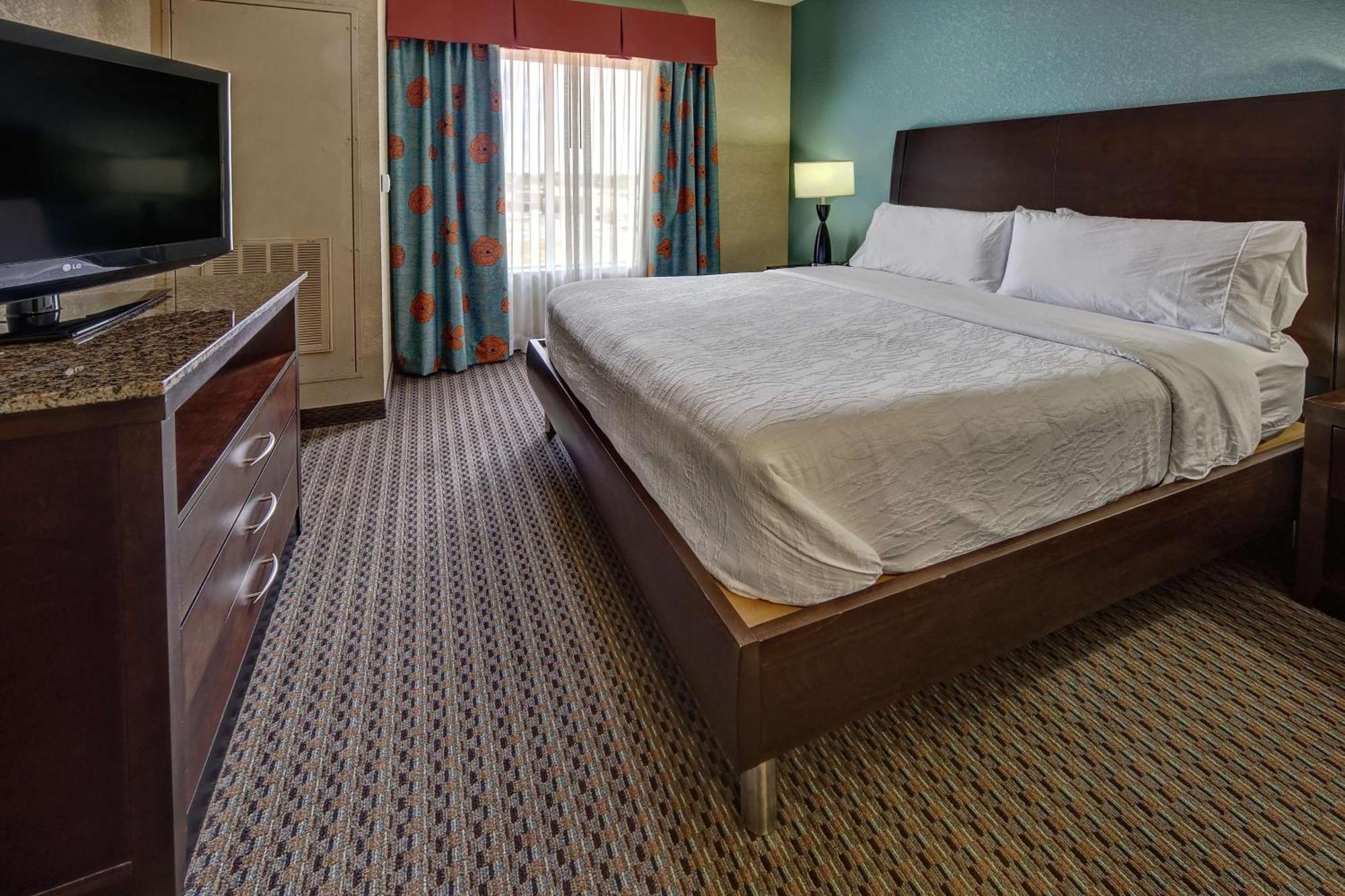 Hilton Garden Inn Midtown Tulsa Zewnętrze zdjęcie