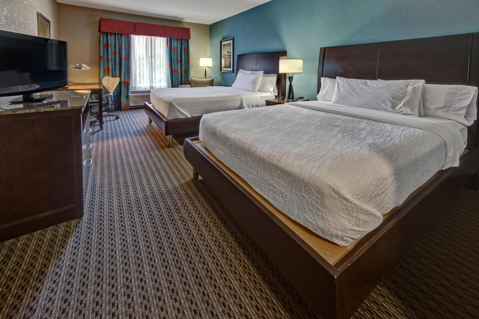 Hilton Garden Inn Midtown Tulsa Zewnętrze zdjęcie
