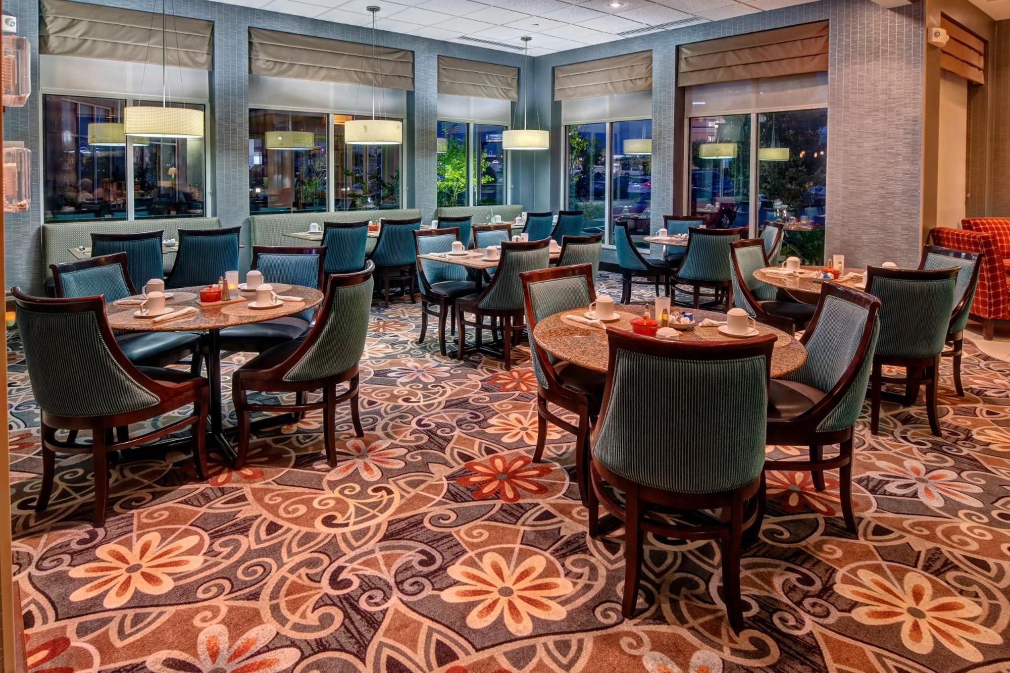 Hilton Garden Inn Midtown Tulsa Zewnętrze zdjęcie