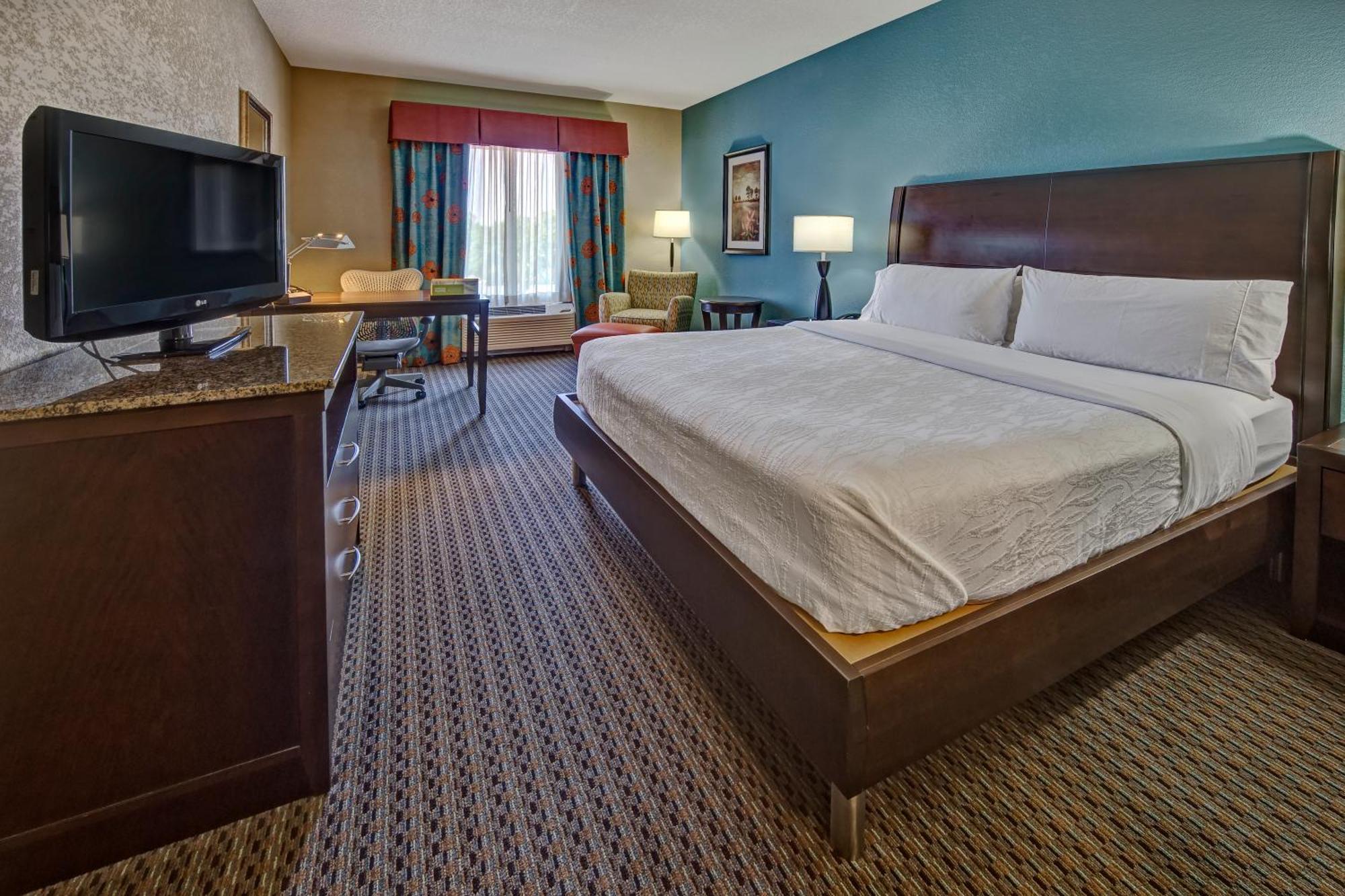 Hilton Garden Inn Midtown Tulsa Zewnętrze zdjęcie