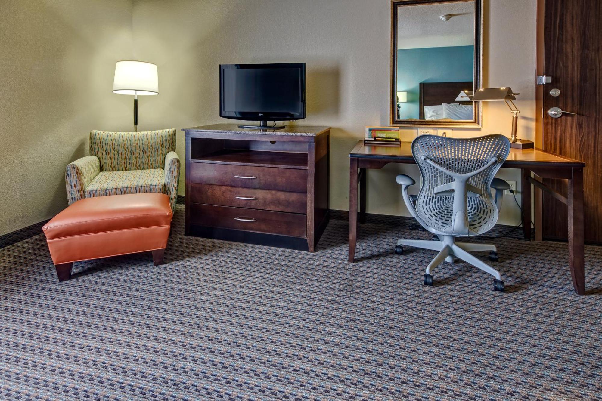 Hilton Garden Inn Midtown Tulsa Zewnętrze zdjęcie