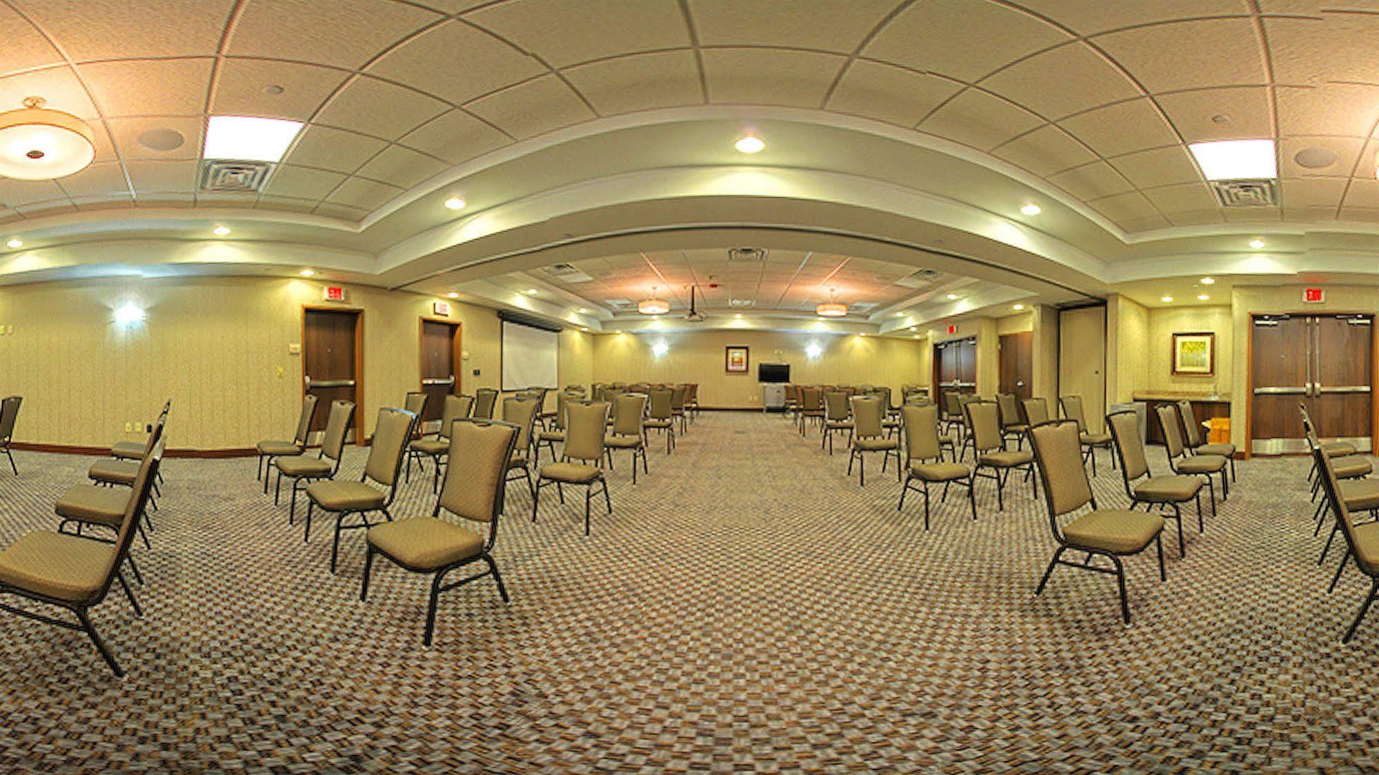 Hilton Garden Inn Midtown Tulsa Zewnętrze zdjęcie